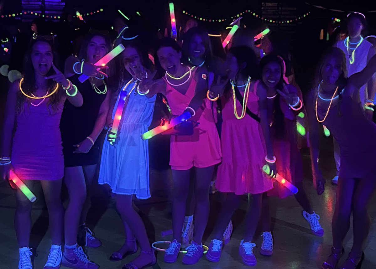 Mr. Taylor Dungey (@mr_taylordungey) on Twitter photo Our community came together to plan our 8th grade Dance. Their efforts led to a massive hit, and a ton of great memories! Sending off our 8th graders in style! <a href="/CatonsvilleMS/">Catonsville Middle</a> #weareCatonsville Our community came together to plan our 8th grade Dance. Their efforts led to a massive hit, and a ton of great memories! Sending off our 8th graders in style! <a href="/CatonsvilleMS/">Catonsville Middle</a> #weareCatonsville