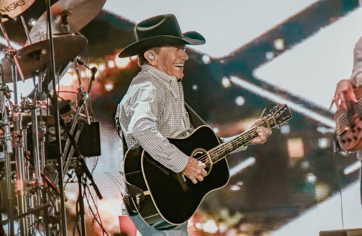 George Strait tweet media