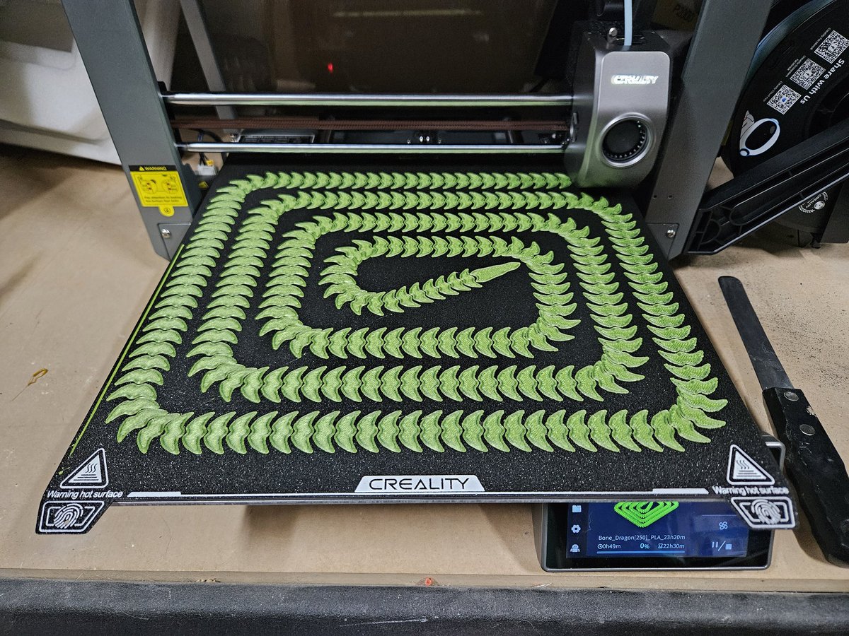 SeanSort's tweet image. Thanks to @Creality3dP for the chance to try out the #ender3v3plus you can feel how good the printer is soon as you open it.

Putting it to the test using the model from kh4rj0. Using Creality rainbow filament! 

Bed adhesion has been amazing.