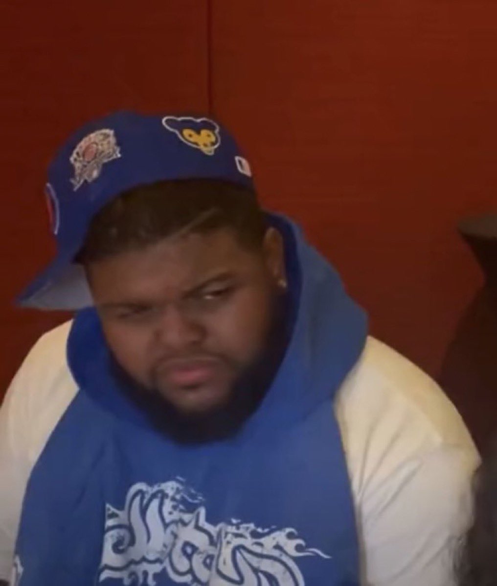 The Pettiest Laker Fan 🤫 tweet media