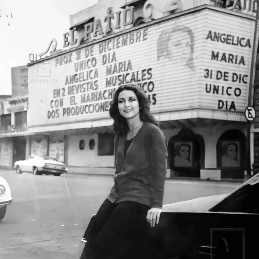 elavisomagazine's tweet image. El emblemático centro nocturno "El Patio", conocido por sus espectáculos estelares donde triunfaron figuras como José José y Juan Gabriel, ha sufrido un colapso estructural este 3 de junio, en #CDMX. #ElPatio
.
bit.ly/3x1jbTC\

[📸Ventas Agencia México]