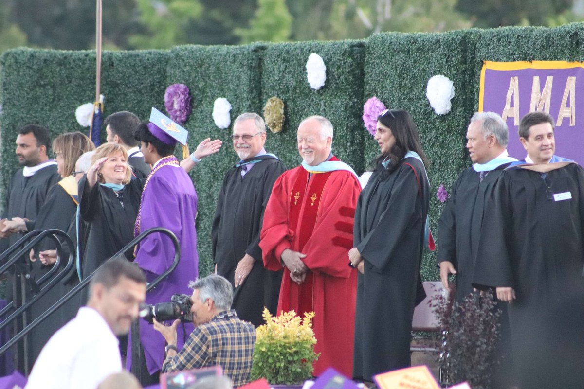 PleasantonUSD's tweet photo. Amador Valley Class of 2024 you are each remarkable, resilient, resourceful and responsible world citizens. Keep pushing and never settle, this world needs you - you make us so proud. https://t.co/RCFTEXPw5h