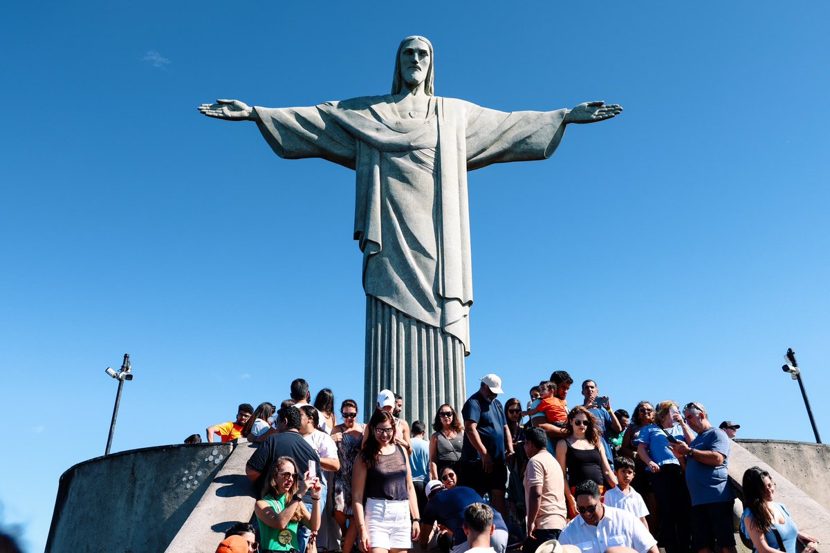 BrianRBarnes's tweet photo. ᴄʜʀɪꜱᴛ ᴛʜᴇ ʀᴇᴅᴇᴇᴍᴇʀ 📍🇧🇷 https://t.co/EpqO0k3hCL
