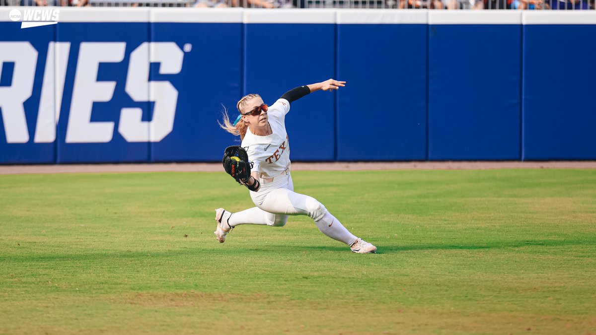 NCAA Softball tweet media