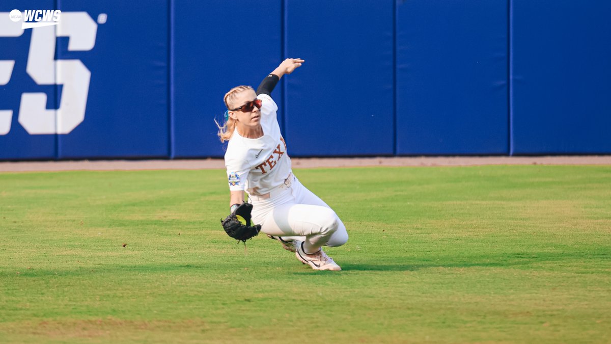 NCAA Softball tweet media