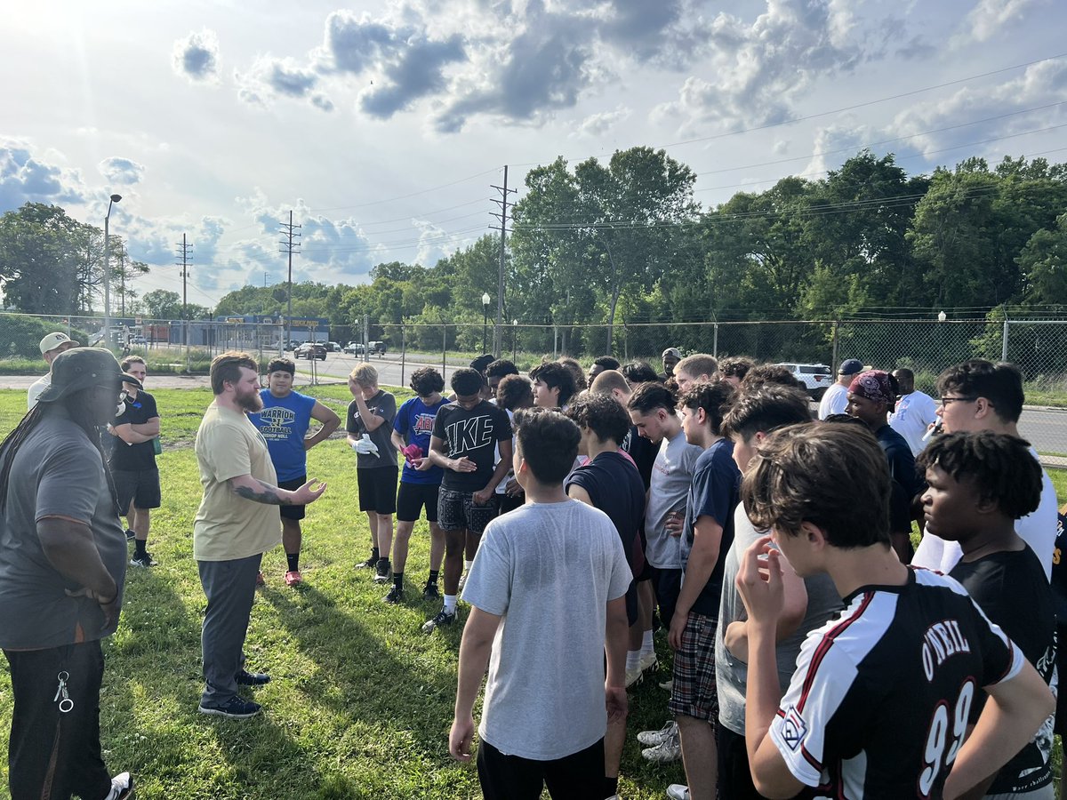 NollFootball's tweet photo. 1st day of practice in the books! Looking forward to getting better each and every day. https://t.co/LdVpXWVI6k