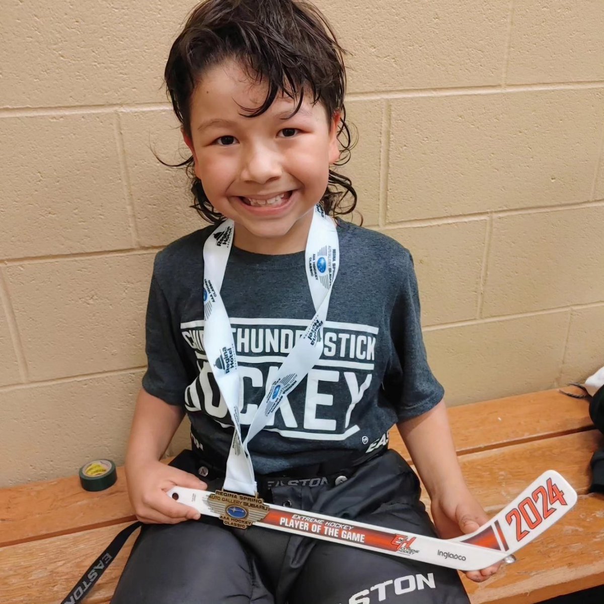 Big_G_09's tweet photo. 2016 #HuskieProspects end AAA #springhockey season with a 🥈 in 2015 Subaru Classic Silver Division 🥈 2 🥇🥇 1 🥈 and a 🥉spring total 👊 Boys won EVERY game in their own age category and were dominating 🏒💪 Great players including Koda 🌟 Wonderful coaches and families too 💚 https://t.co/gteLzEUROV