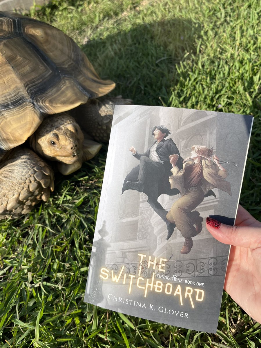 wontwriteitself's tweet photo. Turnip wants you to know that I am always happy to send a digital copy of The Switchboard to reviewers and my fellow #SPFBNO siblings💞 https://t.co/khueAvt6zK