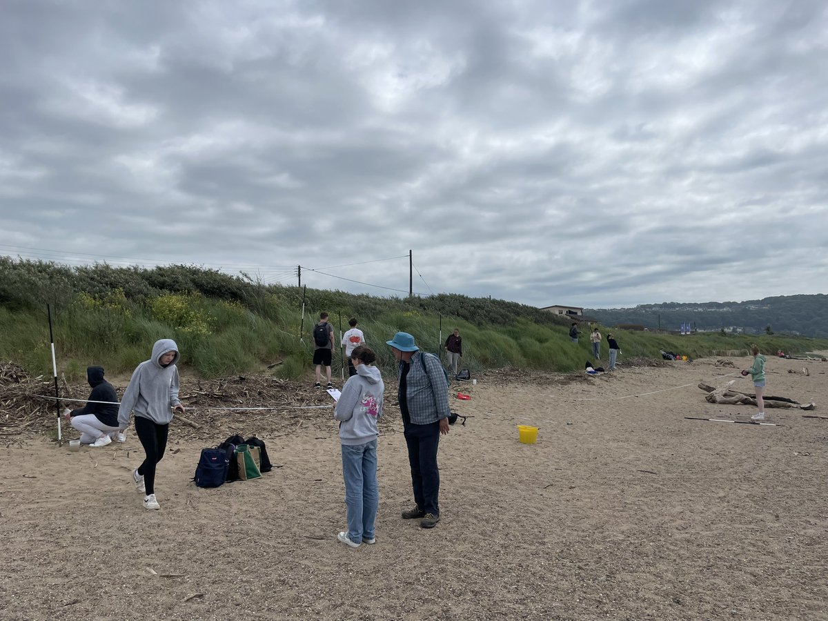 Chris Spencer (@drchrisspencer) on Twitter photo Nice day with <a href="/westoncollege/">Weston College</a> A-Level geography students at Sand Bay collecting data for the NEA, exploring beach processes. <a href="/UWEBristol/">UWE Bristol</a> <a href="/UWE_GEM/">UWE GEM</a> Nice day with <a href="/westoncollege/">Weston College</a> A-Level geography students at Sand Bay collecting data for the NEA, exploring beach processes. <a href="/UWEBristol/">UWE Bristol</a> <a href="/UWE_GEM/">UWE GEM</a>