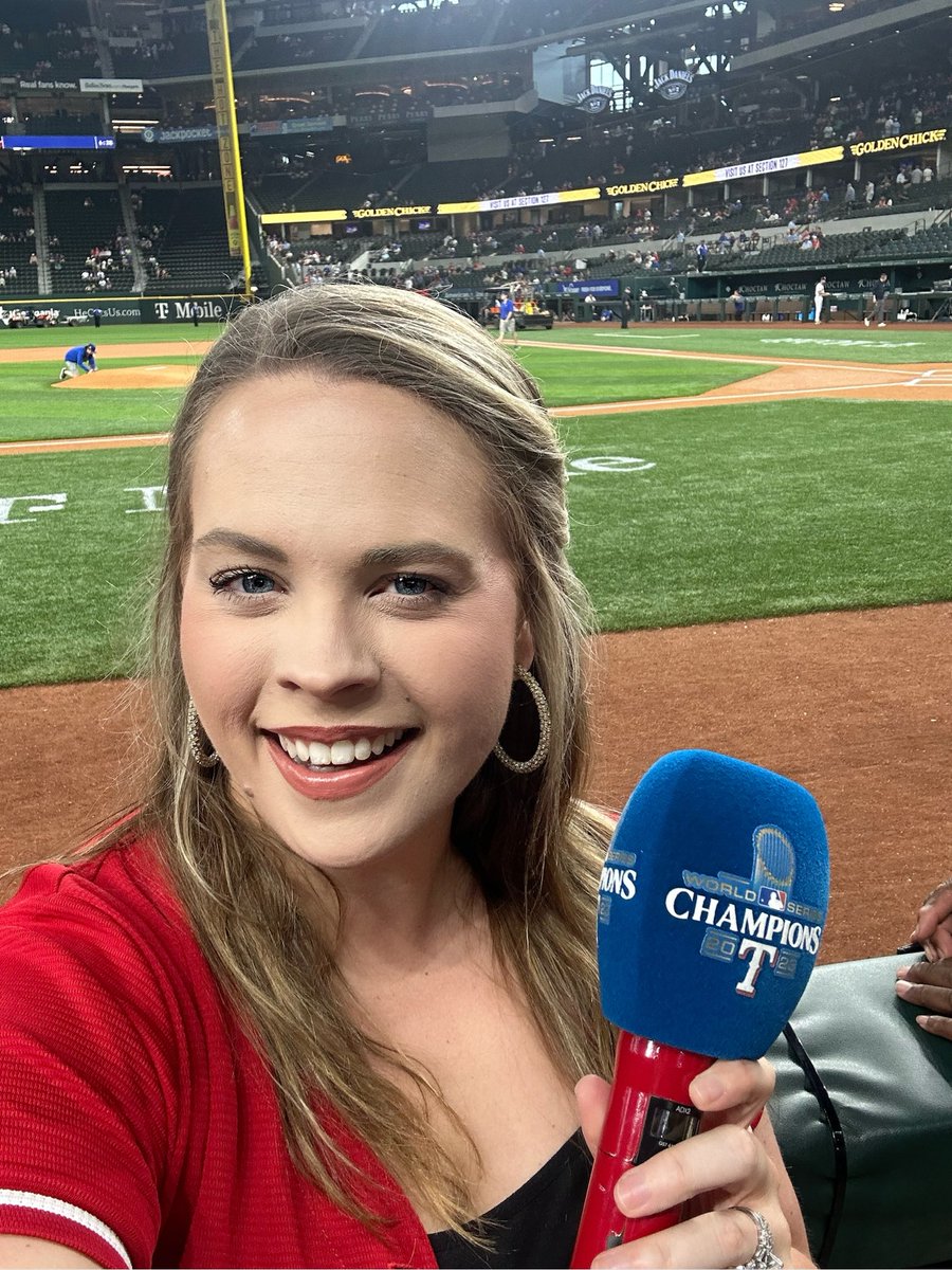 Holly Tucker (@hollytmusic) on Twitter photo #GlobeLifeOfTheParty gettin ready to sing this #NationalAnthem 🇺🇸 for our boys!! <a href="/Rangers/">Texas Rangers</a> #GlobeLifeOfTheParty gettin ready to sing this #NationalAnthem 🇺🇸 for our boys!! <a href="/Rangers/">Texas Rangers</a>