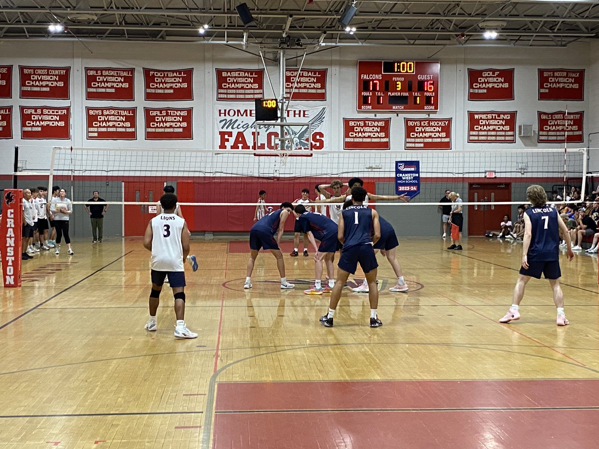 LHSRI_Athletics's tweet photo. Lions lose 3rd set 26-24, now trail 2-1.@LHSRI https://t.co/o160HYs8QS