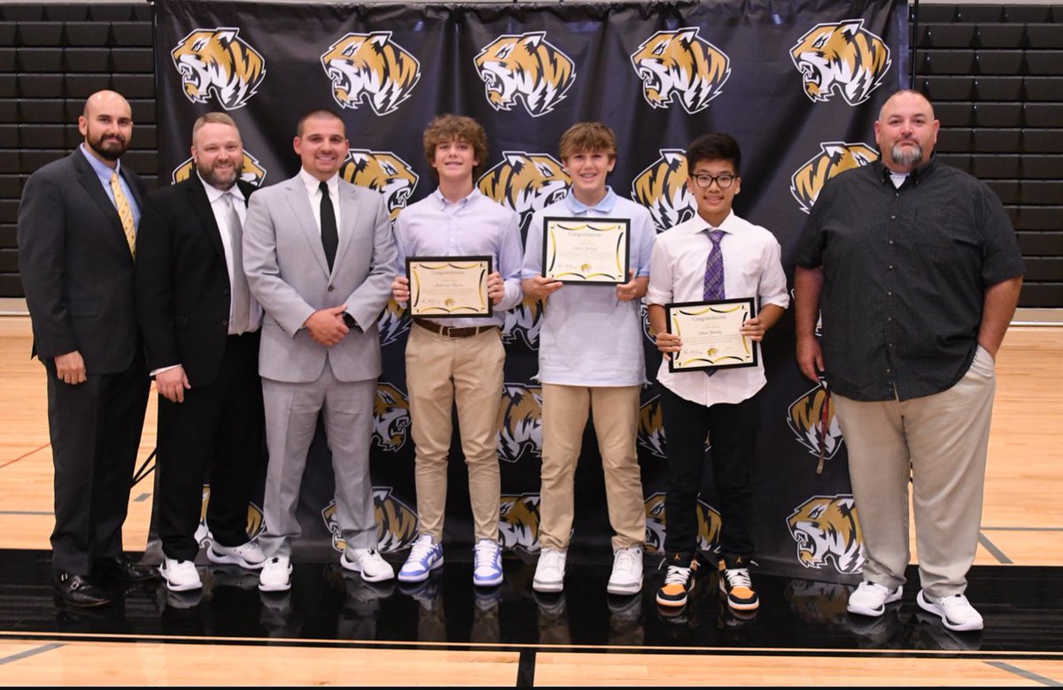 Anderson Martin (@qb_anderson) on Twitter photo Thanks <a href="/GLJH_Athletics/">Grand Lakes Junior High Athletics</a> for giving me the Top Tiger award in both Football and Basketball. I can’t wait til next year. <a href="/Football_TMHS/">TMHS Football</a> Thanks <a href="/GLJH_Athletics/">Grand Lakes Junior High Athletics</a> for giving me the Top Tiger award in both Football and Basketball. I can’t wait til next year. <a href="/Football_TMHS/">TMHS Football</a>