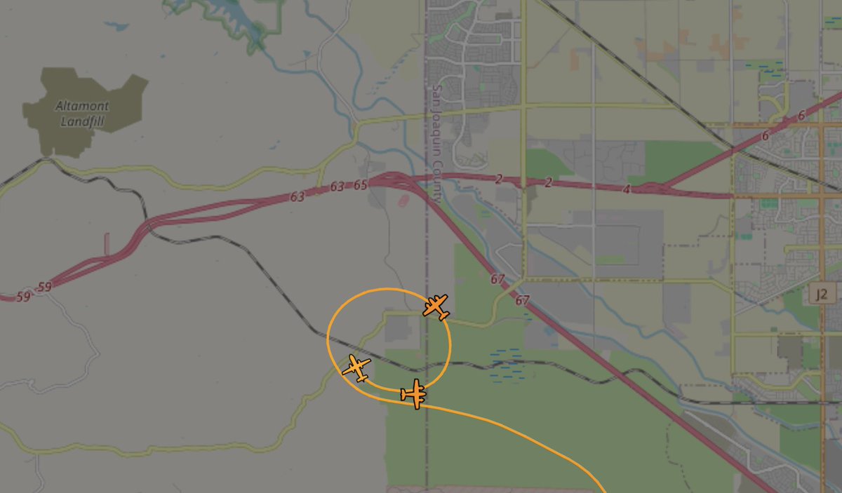 925mlbfan's tweet photo. #PattersonFire #PattersonIC: CalFire air support is coming on scene now. AlCo Fire is discussing structure protection on Midway Rd. https://t.co/ajGXouWDie