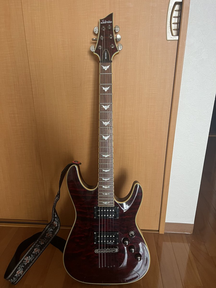 KAMOELA's tweet photo. しばらーーく、開いておらず。
お久しぶりです。
エレキを全く弾かなくなったので、こちらお譲りします🎸

料金についてはDMにてお伝えします🙇‍♀️ https://t.co/XVOF3Gfdyf