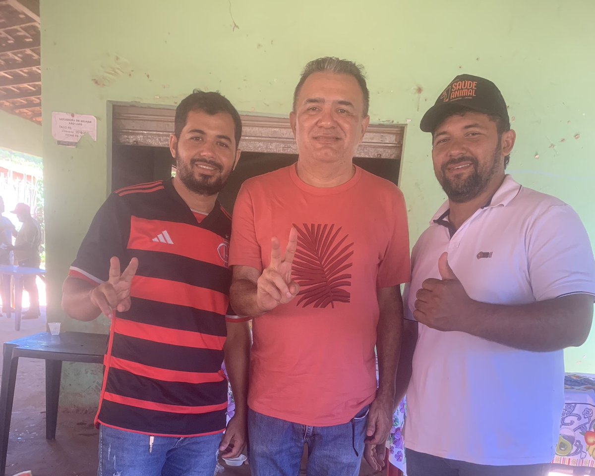 maviorocha's tweet photo. Neste fim de semana,iniciamos nossa pré-campanha a prefeito de São Raimundo do Doca Bezerra , estivemos na comunidade três lagoas, visitando e participamos de café da manhã , no qual falamos das nossas propostas para mudar realidades do município.
@RodLago @marciojerry https://t.co/oeL71oxD4P