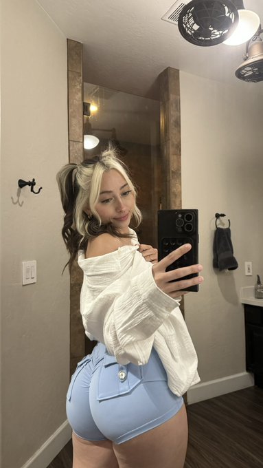 need someone to help me in the shower 🙈 https://t.co/RLhp0G3uHU<a href="/tag/cosplay"class="tags"><span>#cosplay</span></a><a href="/tag/zerotwo"class="tags"><span>#zerotwo</span></a><a href="/tag/darlinginthefraxx"class="tags"><span>#darlinginthefraxx</span></a>