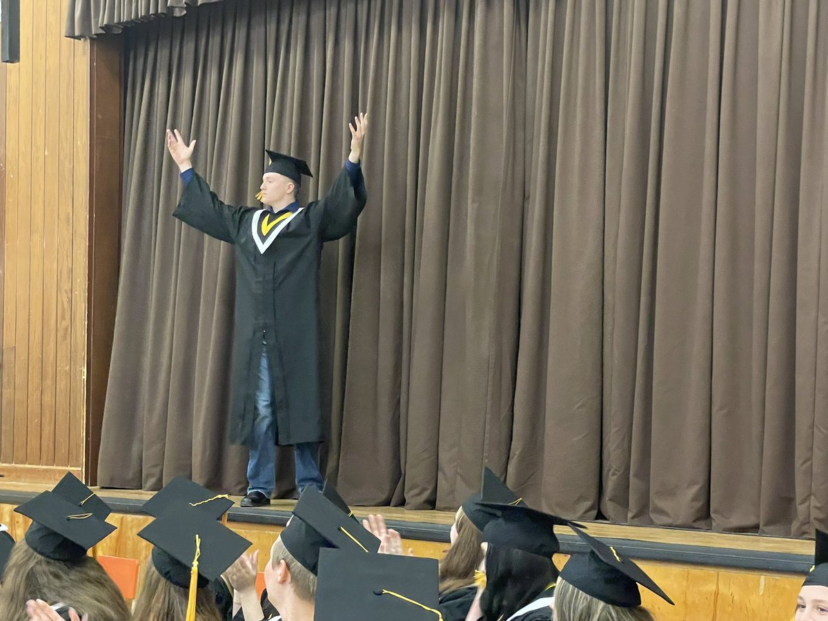 Memorial Academy tweet media