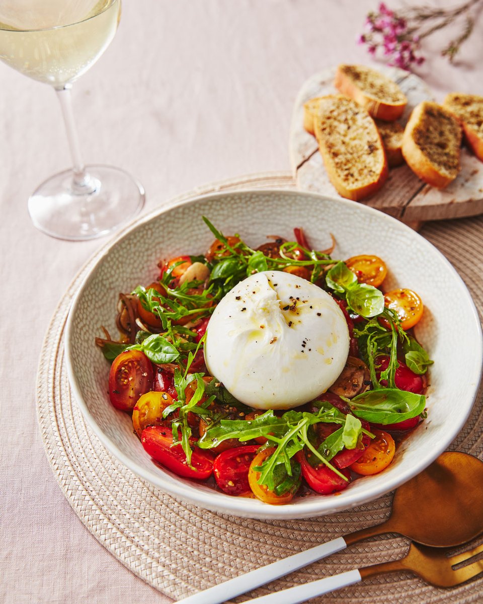 BoothsCountry's tweet image. In celebration of the British Tomato &amp;amp; Brian 🍅
Brian and his family run Croftpak Nurseries in Tarleton, Lancashire, and have been supplying us with the very best of British tomatoes every year since the 1980s! Discover them in store now brnw.ch/21wKoSB