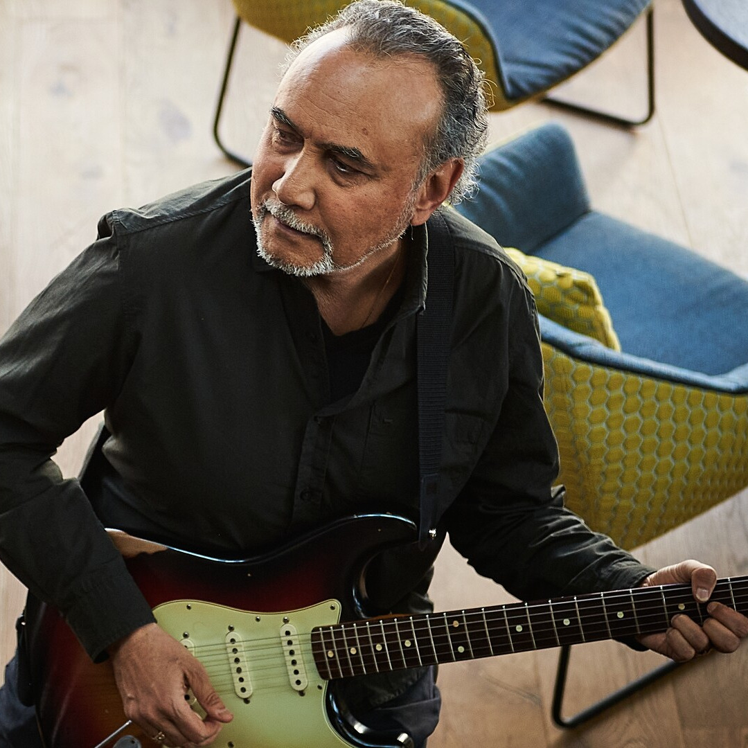 THE ARTISTS FORUM tweet media