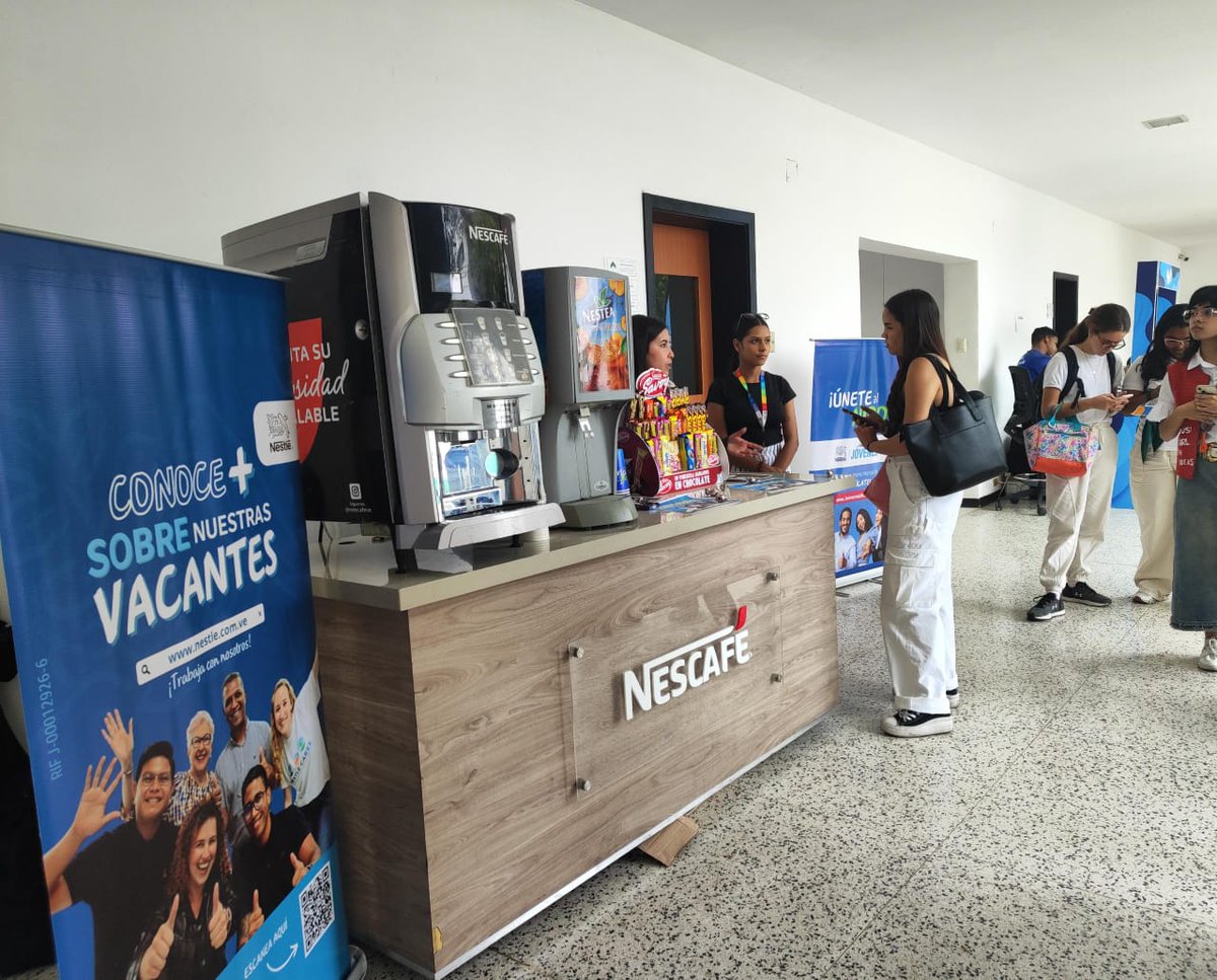 NestleContigo's tweet photo. Hoy estamos participando en la Feria de Empleo de la Universidad Monteavila  compartiendo con los jóvenes las oportunidades de desarrollo profesional que tenemos en Nestlé. https://t.co/LTjOKAuqaJ