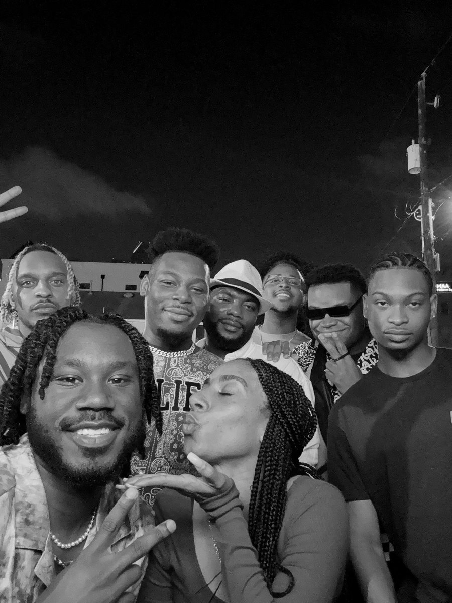 dontaskkmeee's tweet photo. From twitter to Houston🤘🏽. Happy Birthday Leeky Leek🥳🥳🥳🥳 so many laughs, I enjoyed everyone this weekend🫶🏽
#NothingButLaughs🥰🫶🏽
@tayduhdon @leek059 @HumbleHero_90
@ThickTop882218
@3rd_Korinthians
@cadyheronstwin
💪🏽💪🏽💪🏽💪🏽💪🏽💪🏽 https://t.co/iCuu2u17LK