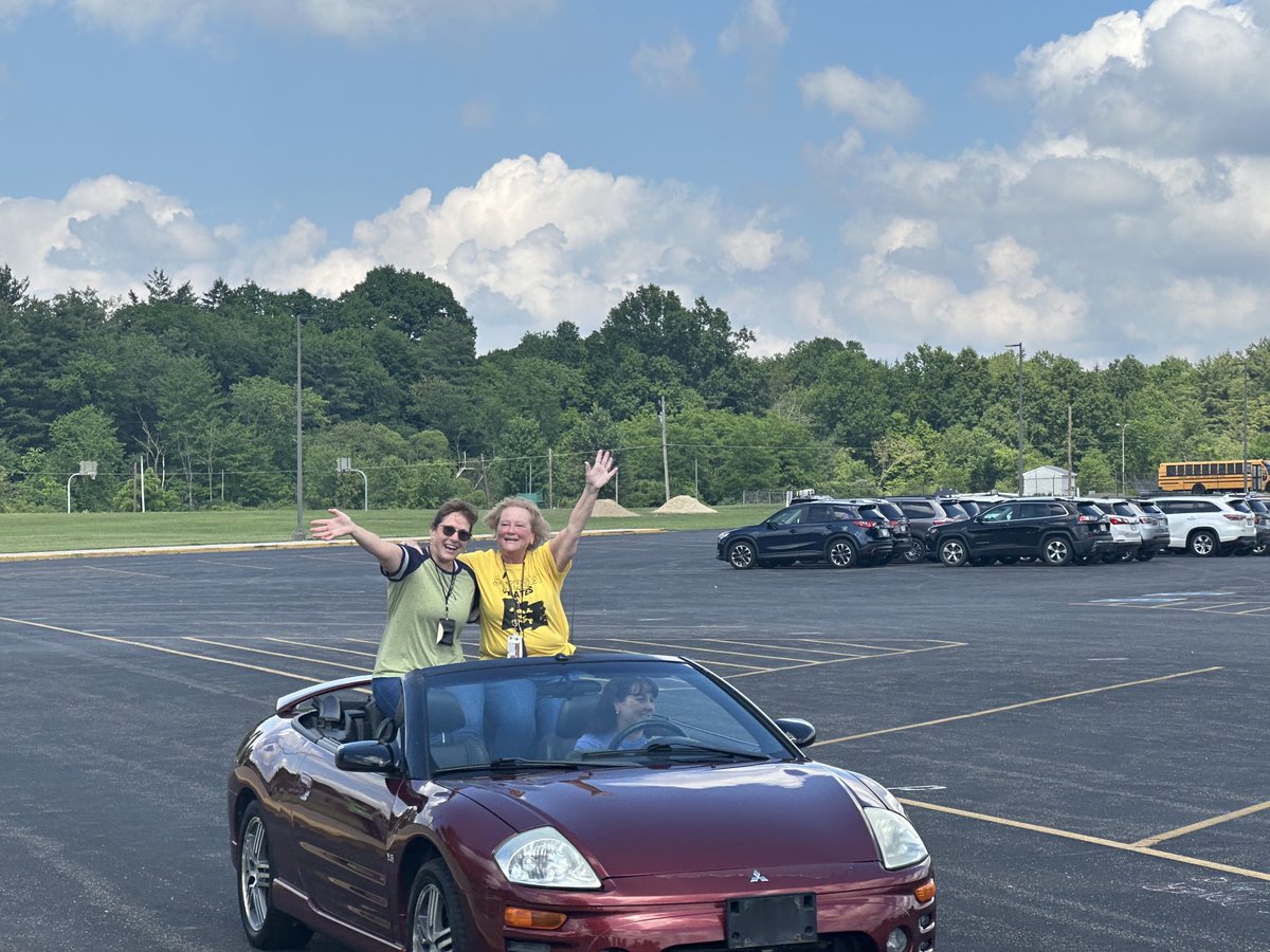 Southeastsupt's tweet photo. The final clap out for Mrs. Darrah and Mrs. Benson. Thank you for your service to our students and district. https://t.co/CmSWJmbXc2