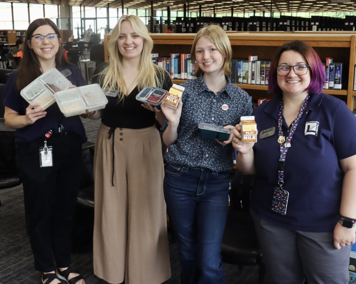 NAFCPL's tweet image. We had a fantastic first day of the Summer Meals program, serving 75 meals to children! 😍🥪🍎 We'll be offering a FREE lunch every weekday from June 3rd - July 26th for all youth 0-18 years old. Stop the Library's Cafe Area from 12 PM - 12:45 PM and enjoy a delicious lunch.