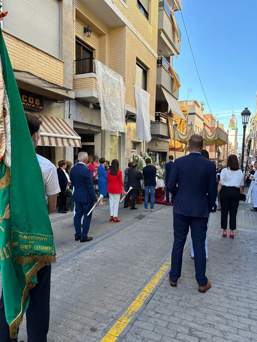PPRIBARROJAT's tweet photo. ✝️ Ayer, nuestros concejales participaron en la solemne procesión del Corpus Christi.

Posteriormente, asistieron a la misa, que ponía fin a este día festivo ⛪️ https://t.co/3upBCaqzwD