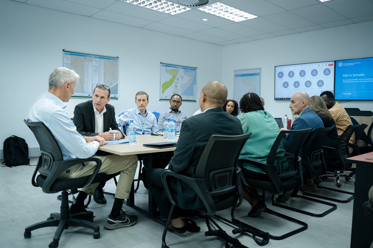 EPeterschmitt's tweet photo. Excited to welcome Alex Jones, Director of Resource Mobilisation @FAO, to #Somalia.

He will meet  people on the frontline of the #ClimateCrisis, Govt, @UN &amp; resource partners, to support efforts to scale up transformation of agrifood systems &amp; build resilient livelihoods. https://t.co/wdMUMl9BUp