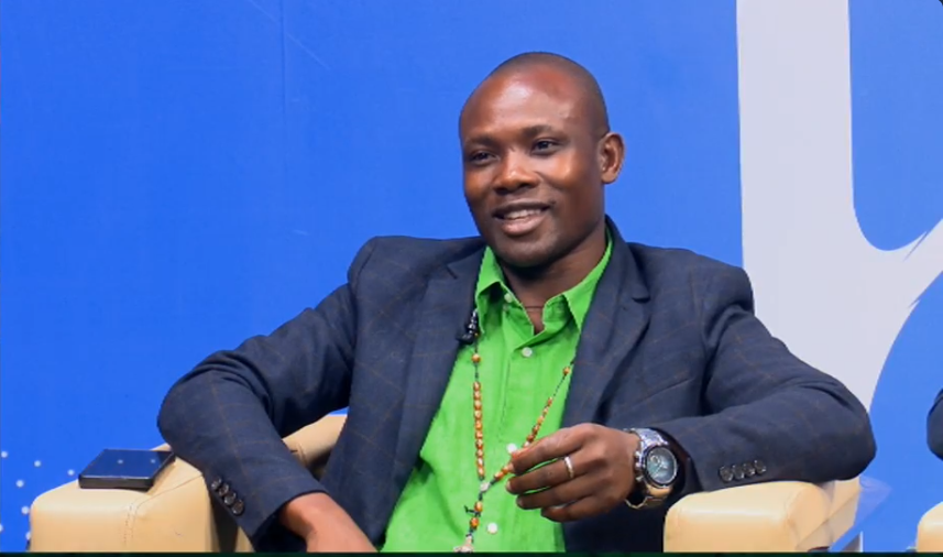 babatvuganda's tweet photo. Ababaka banonya webanyigira Mpuuga Kuganga YTeyakiliziganya Nabisiyaga - ANDREW MULINDWA LAWYER #BabaTVUpdates #THE_PLATFORM Follow Baba Television Uganda for more. https://t.co/NaGLQLZLjg