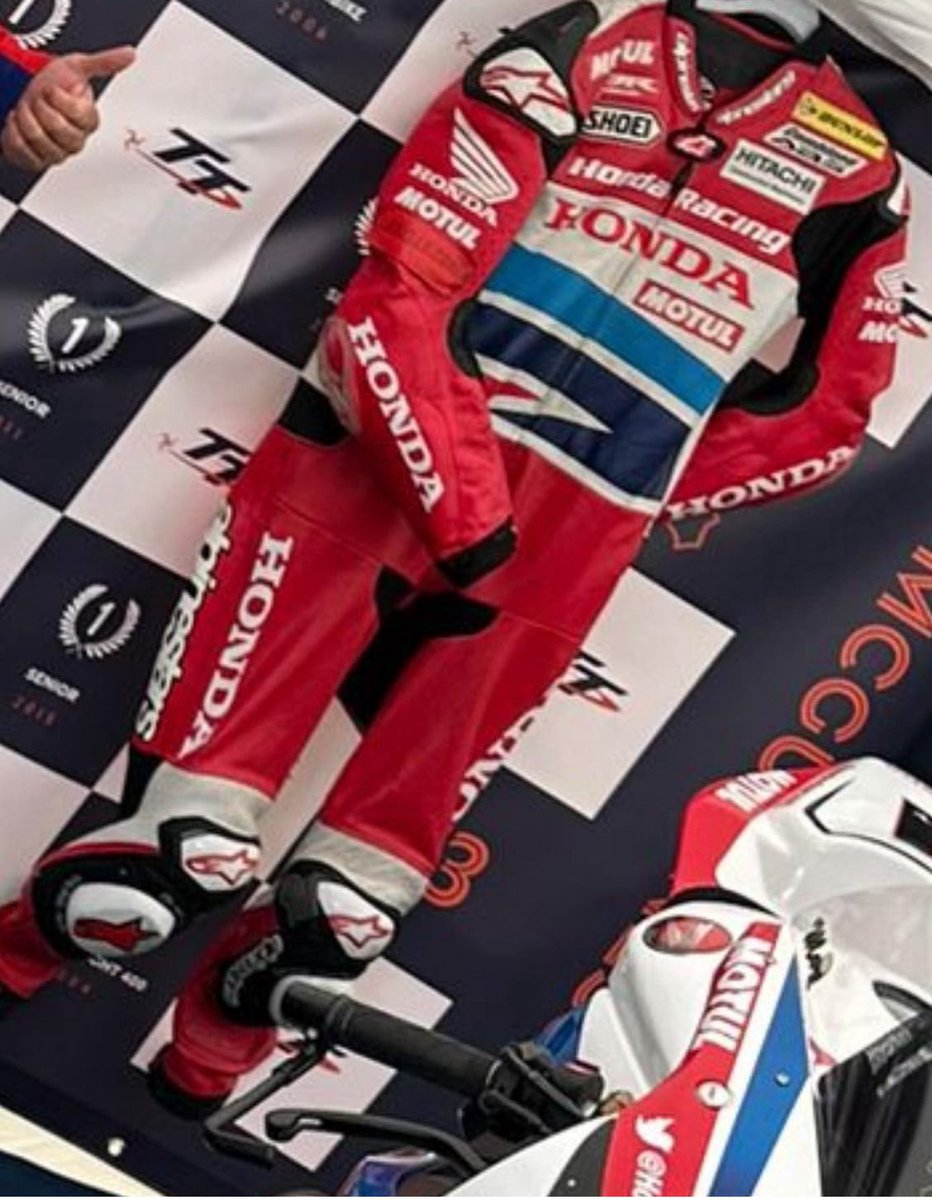 Rebecca McGuinness (@mrsbeckymcg) on Twitter photo Please ππΌ look out for these leathers they are <a href="/jm130tt/">John McGuinness MBE</a> 2015 winning ones they have been stolen today Please ππΌ look out for these leathers they are <a href="/jm130tt/">John McGuinness MBE</a> 2015 winning ones they have been stolen today