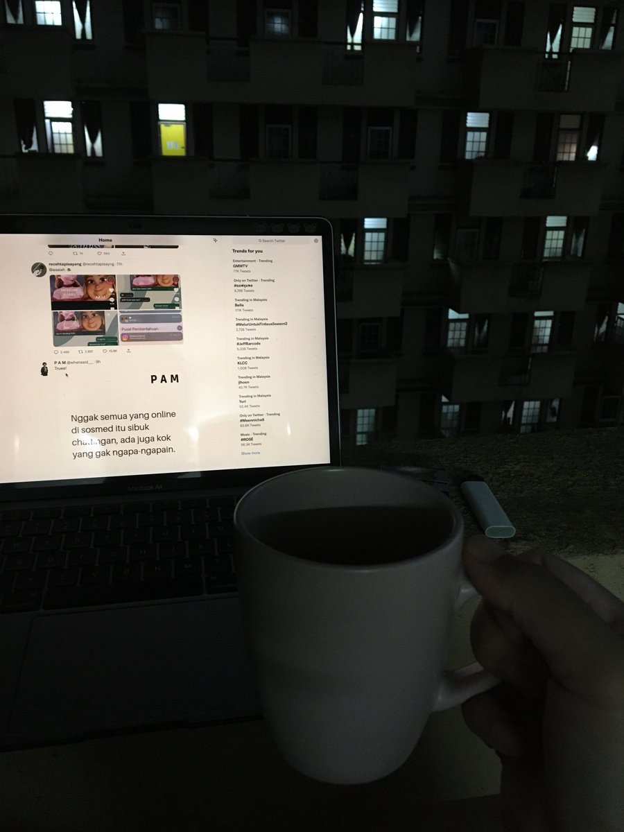 fd_blckfox's tweet photo. Checking my dm and mutuals, or perhaps they’re still there my beloved malesub who want to pay for tribute pfftt.. https://t.co/WN7PnjC3jA