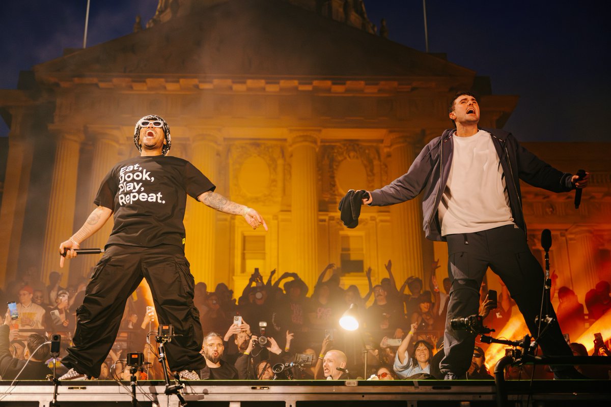 apeconcerts's tweet image. Civic Center was magic on Saturday night 🤯 Unreal SF experience with @fredagainagain1 x @Skrillex 🤝 

📸: @ericdew, @sky_greene, @jbajsel