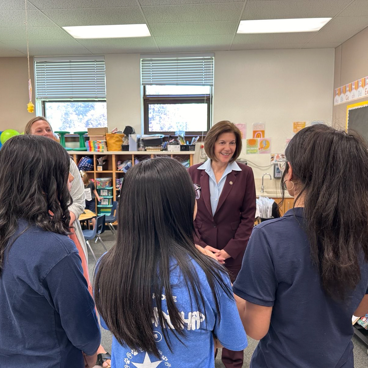SenCortezMasto's tweet photo. Thank you to everyone at Mount Rose in Reno for showing how their English language learner programs are making a difference for our kids.

I wrote a bill to expand access to programs like this in our schools so every child can unlock their full potential. https://t.co/YBi9xjQemq