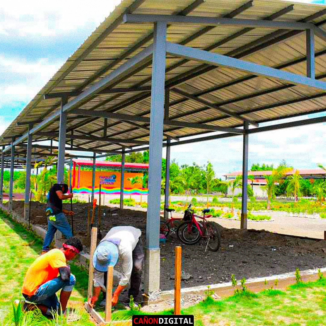 Los emprendedores del municipio de Tipitapa contarán con espacios dignos donde ofrecer sus productos. Las autoridades municipales avanzan en la construcción de la segunda etapa del parque de ferias.

#4519LaPatriaLaRevolucion