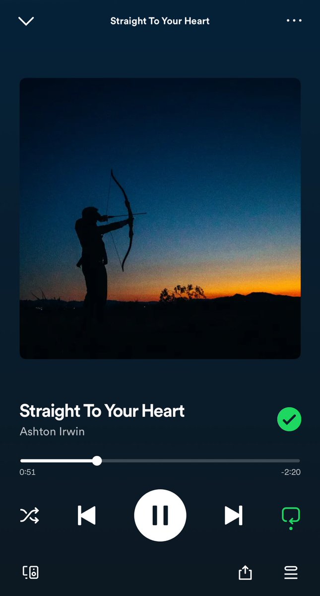 flatline_afi's tweet photo. I have been absent from socials lately but had to pop on here to say that Straight To Your Heart is an absolute masterpiece and it will be on repeat all day today! @Ashton5SOS 👏🏻 https://t.co/q2ucaN0goF