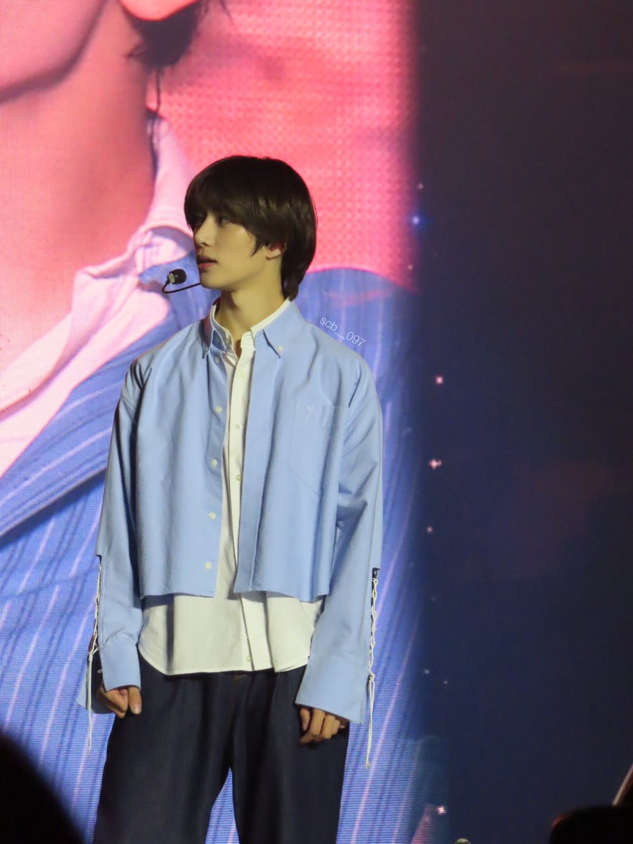 binniedarko_'s tweet photo. #TXT_in_NYC #ACT_PROMISE_US #BEOMGYU https://t.co/PyD3ErOYpw