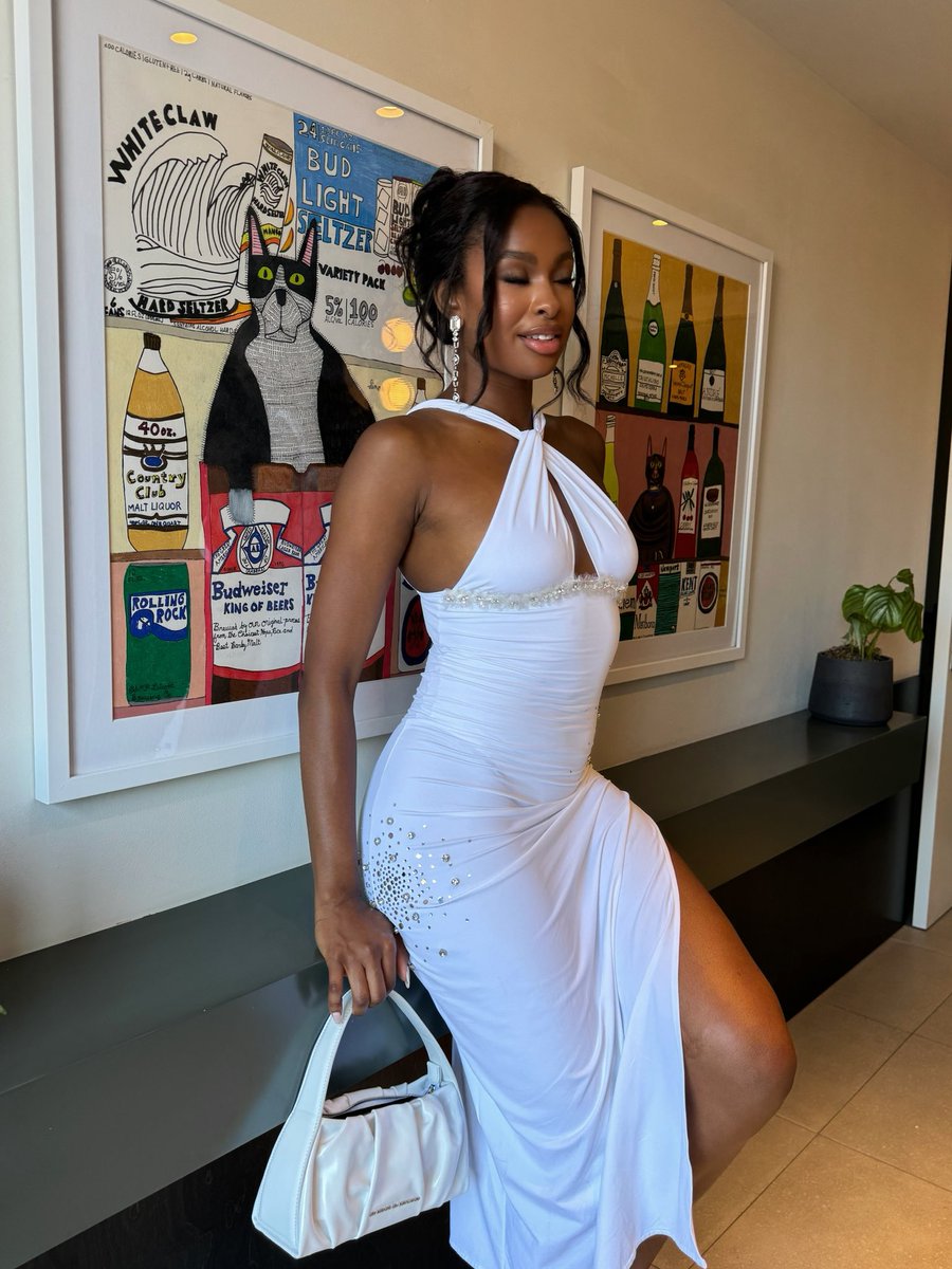 TheRealCocoJ's tweet photo. Rent free in your head 🤍 https://t.co/R7gnlWyj7z