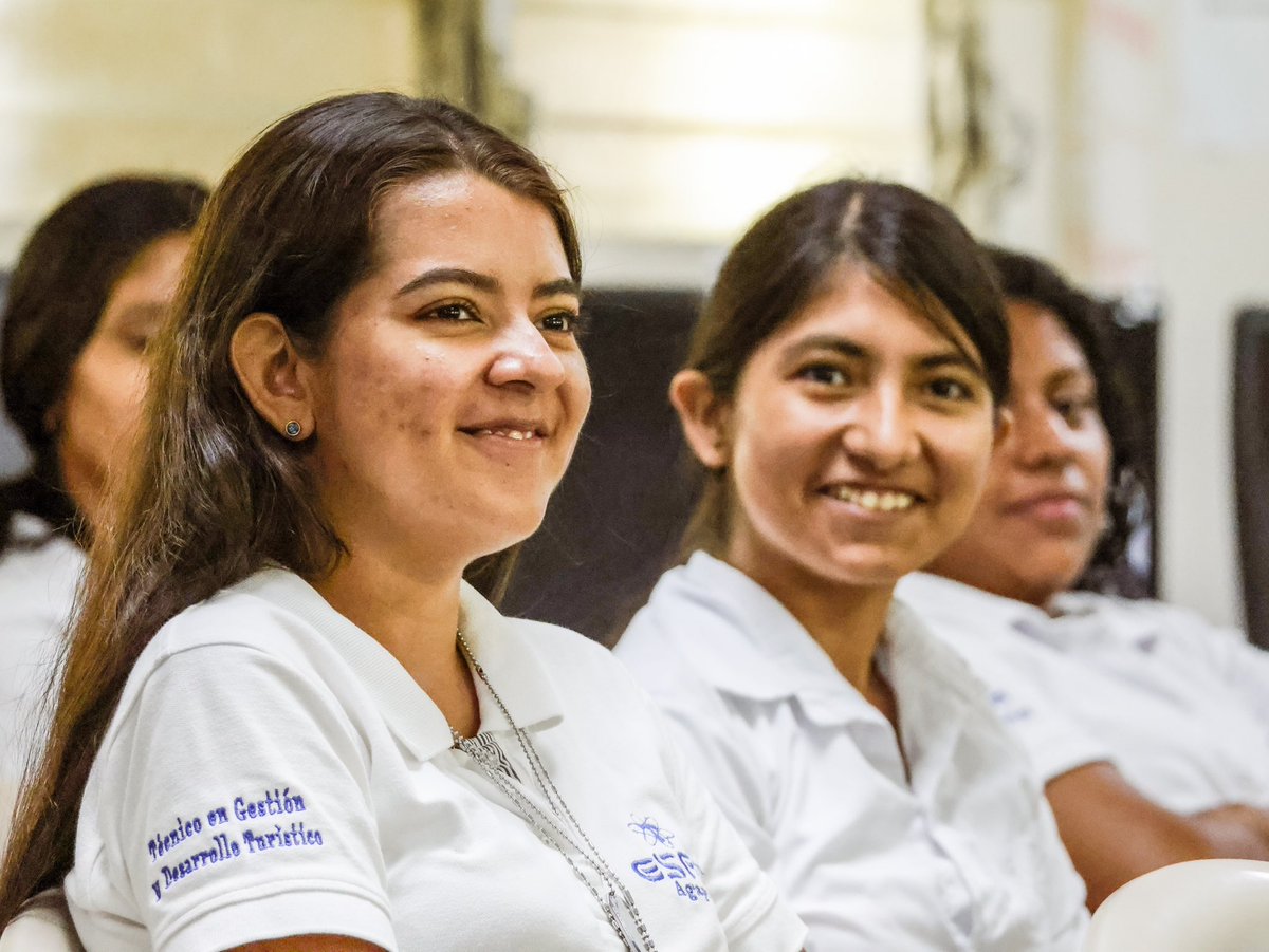 MITURElSalvador's tweet image. Hoy, compartimos experiencias con los futuros profesionales en Gestión y Desarrollo Turístico, del Modelo Gradual de Aprendizaje Técnico y Tecnológico #MEGATEC en Sonsonate. 🧑‍🎓🙌