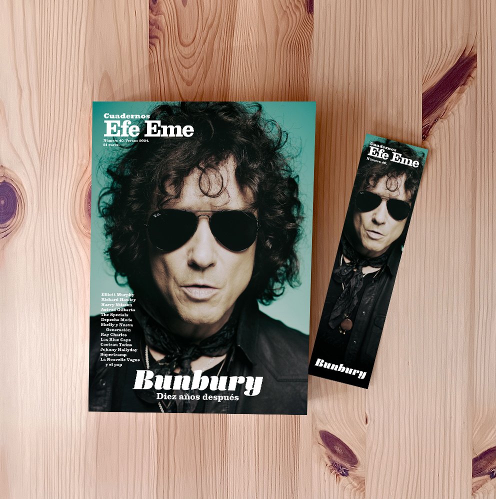 bunburyuniverso's tweet photo. -¿Cuál es el mejor consejo que te han dado?

-«No pierdas el tiempo»

Diez años después, Enrique Bunbury vuelve a la portada de Cuadernos Efe Eme, Número 40 con una extensísima entrevista de 32 páginas realizada por el periodista .@Charly_HV y con ello celebran el décimo. .

. .. https://t.co/Qx4r66Q4j3