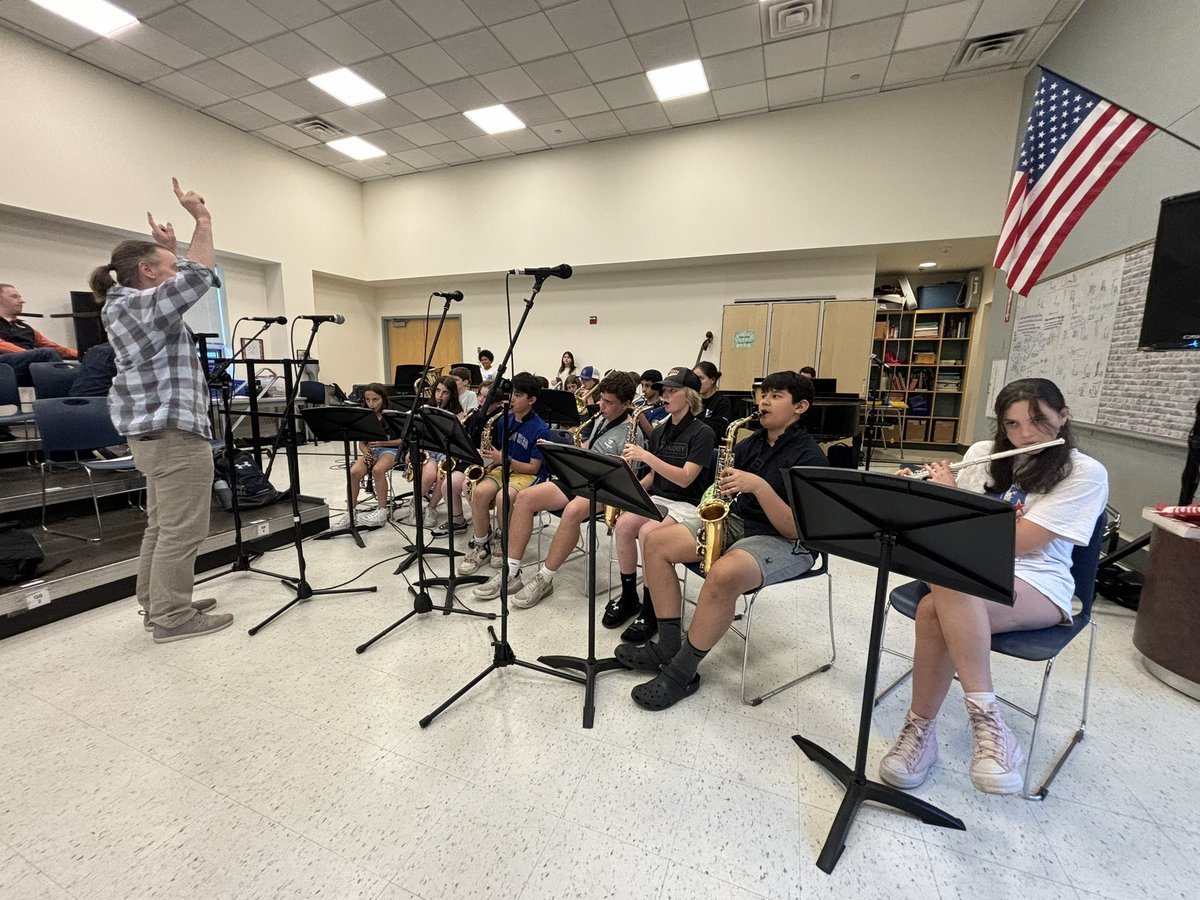 DSFPArts's tweet image. DSMS Arts Fest is in full swing! Check it out! @doversherbornms