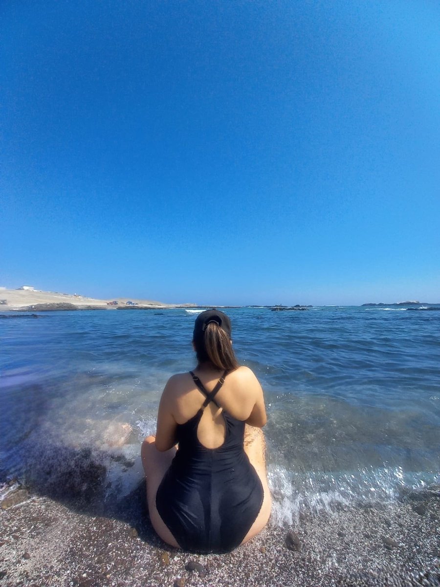 LeslieJake's tweet photo. Extrañando el calorcito 🔥 https://t.co/HLI3BlzojD