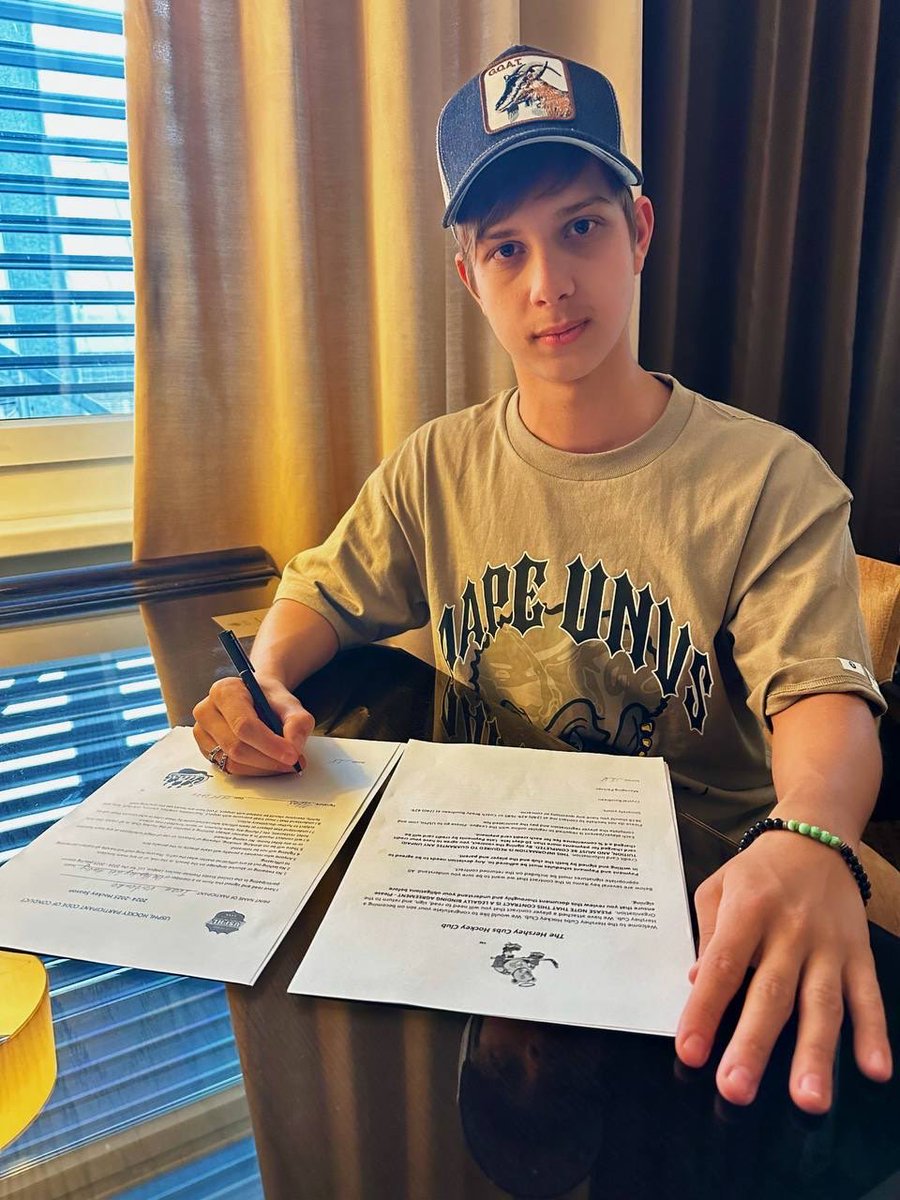 HersheyCubs's tweet photo. 🚨CUBS SIGNING ALERT🚨

The Hershey Cubs are proud to announce the signing of forward Ivan Voitenko.

#HersheyCubsHockey #USPHL
#LetsGoCubs #GreatJuniorHockeyExperience
#CommittedToCommunity https://t.co/Ox1GJ8eqb8