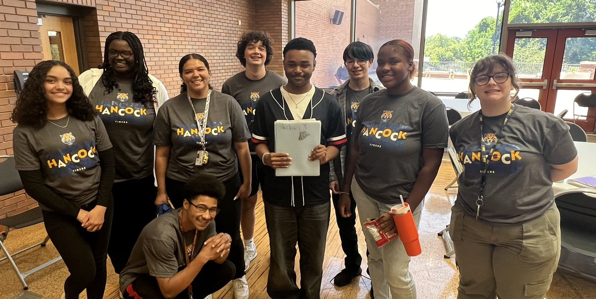 Proud of these students for presenting at the Competency Based Learning Summit last week! It was great to watch our students teach educators from around the country how CBE works at Hancock! #hpsdtigers