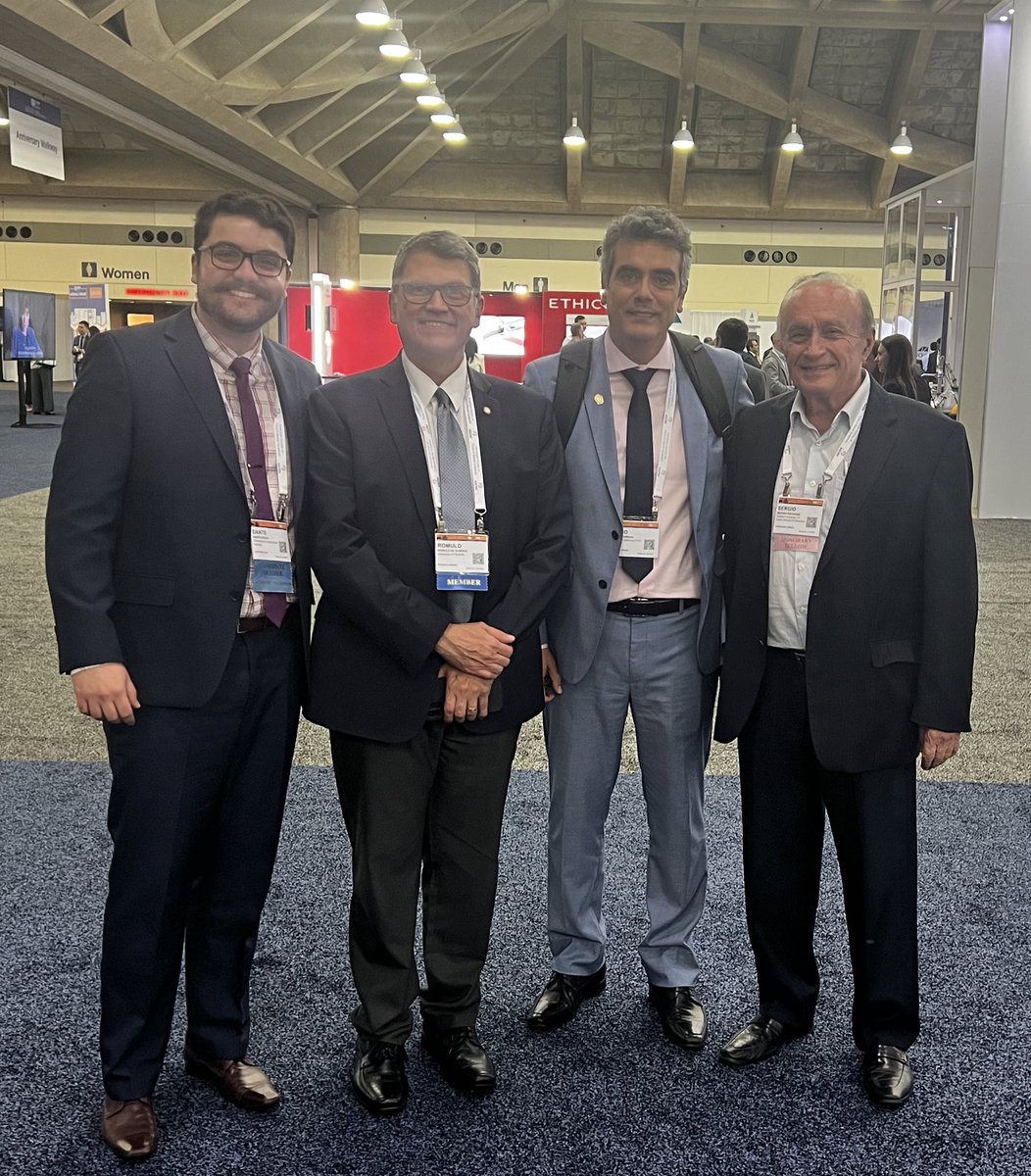 Honored to meet current president of the Brazilian Society of Colorectal Surgery <a href="/PortalSBCP/">SBrasColoproctologia</a> at <a href="/ASCRS_1/">ASCRS_1</a> Dr. Hélio Moreira, former president Dr. Sérgio Regadas, and Dr. Romulo de Almeida from University of Brasilia (UnB). Pioneers in colorectal surgery in Brazil 🇧🇷🇧🇷
