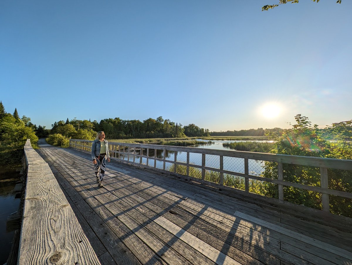 I'm forever amazed by the super cool small town gems we have in #Ontario like #Beaverton. What an amazing province I'm lucky to call home 💖