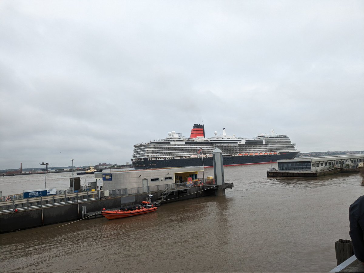 Impressive #cunard Queen Anne