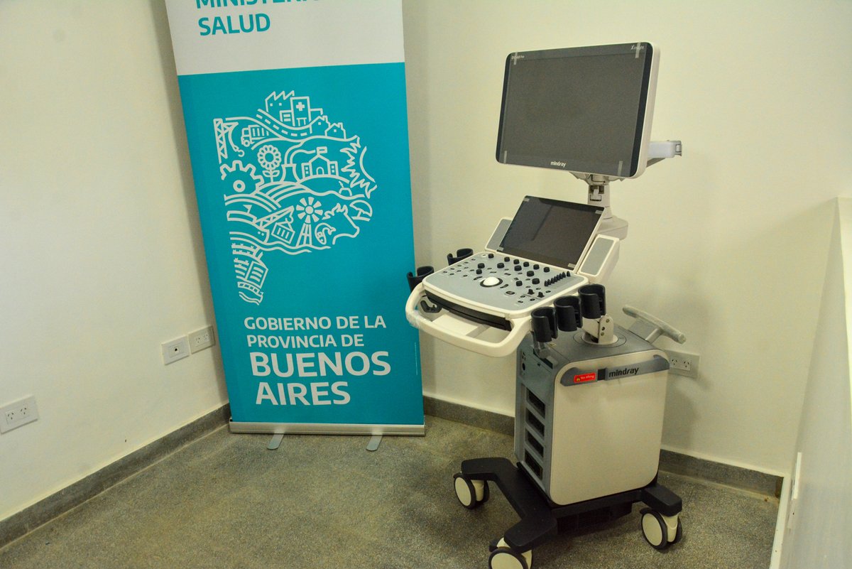 SaludBAP's tweet photo. 🏥 | Más equipamiento y mejor infraestructura en el Hospital San Roque de Gonnet.

Entregamos una torre de laparoscopía con el set básico instrumental, utilizada en cirugías monitoreadas menos invasivas, y un ecocardiógrafo para fortalecer el servicio de diagnóstico por imágenes. https://t.co/g2RAKjcjS3