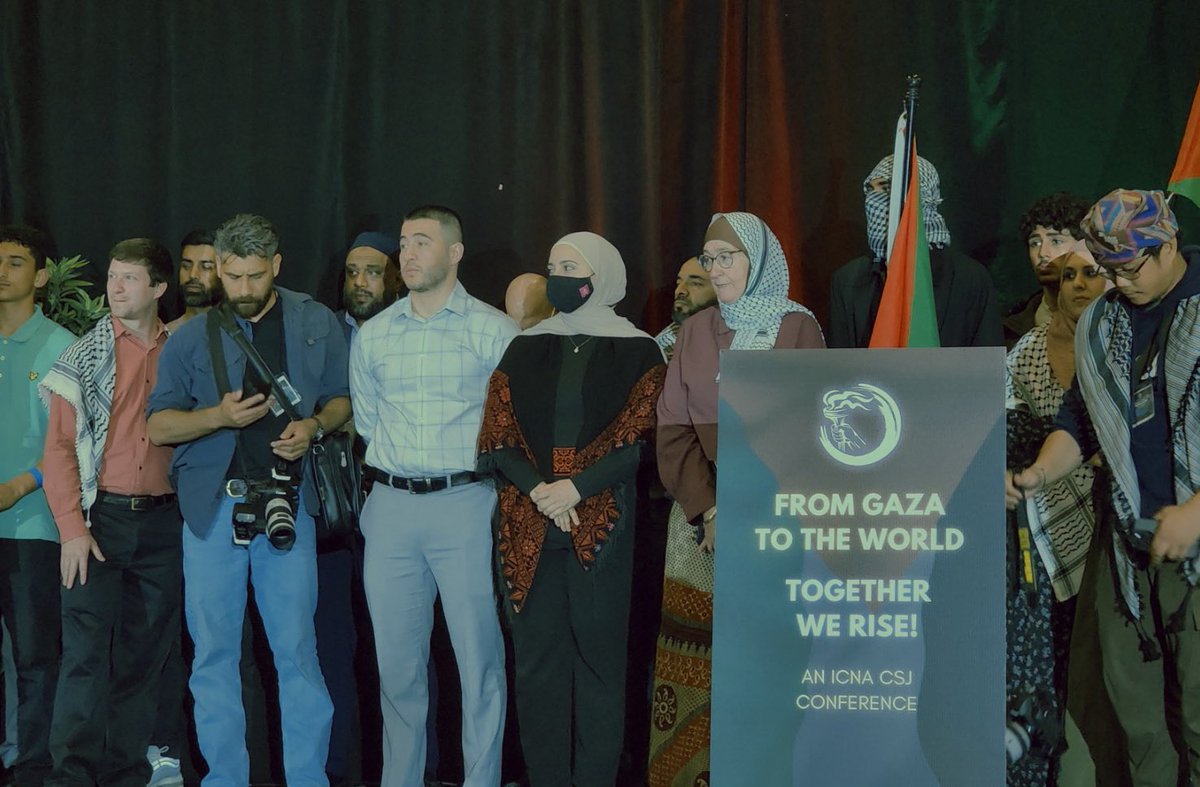 excalibur0nline's tweet photo. congrats mama so proud of you and your activism for our ppl 🇵🇸🩷 https://t.co/geuylDdIck