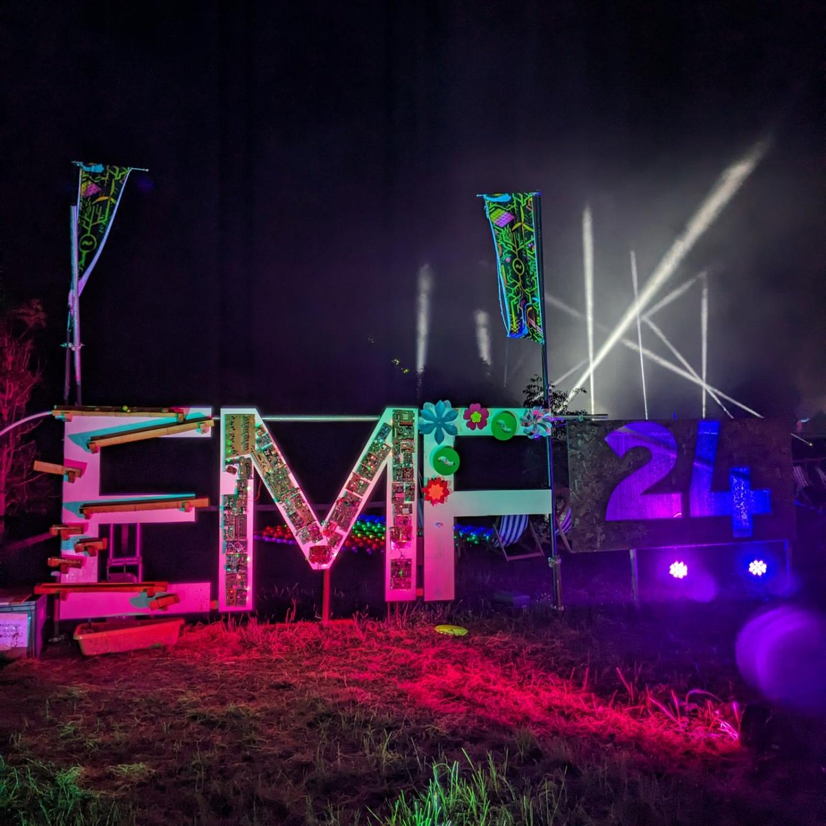 Swansea Hackspace tweet media